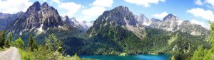 aiguestortes-lleida-54142110-istock